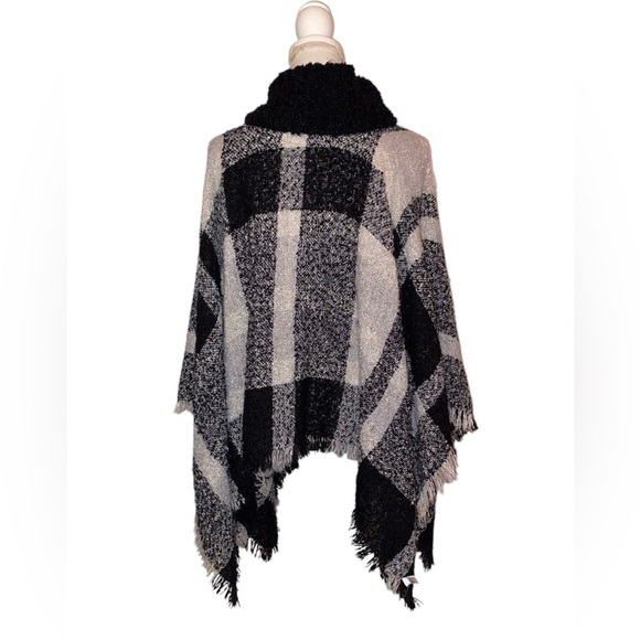 Knitted Sweater Poncho in Black, White and Gray One Size Fits Most - Picture 2 of 2